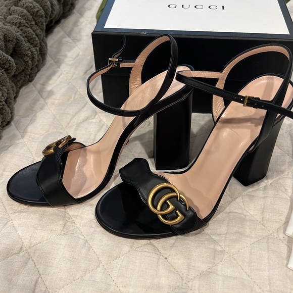 Gucci women’s block heel sandal with double GG. Size 37. - Picture 4 of 6